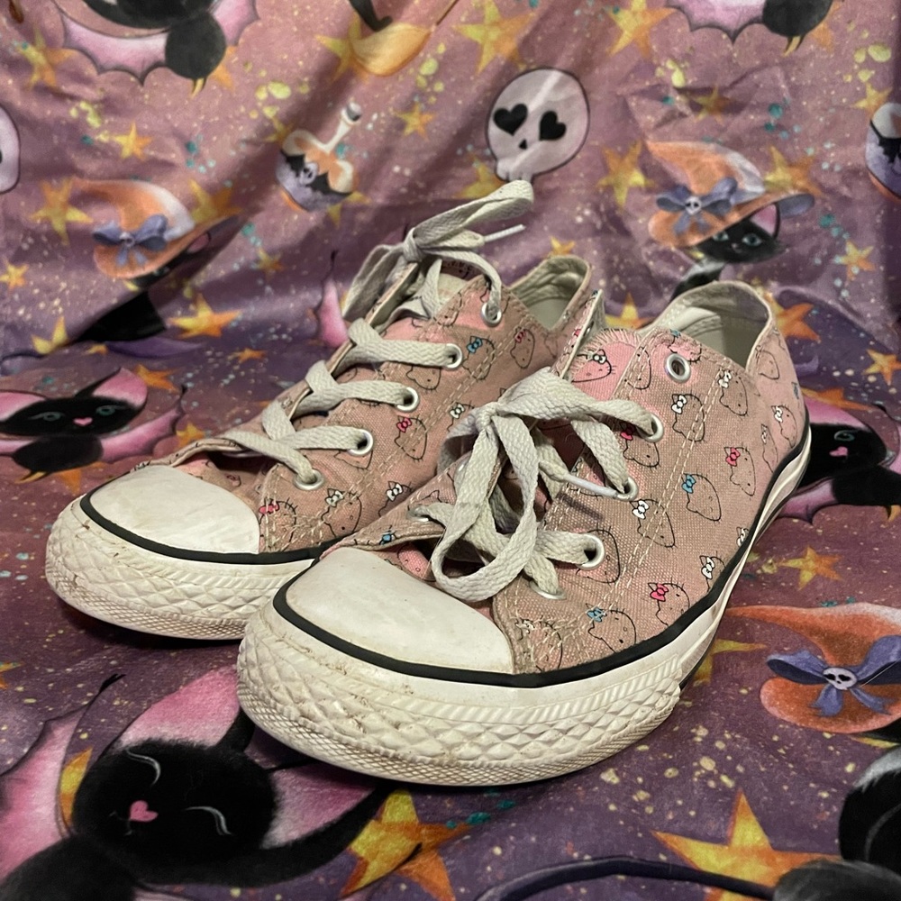 Hello kitty converse